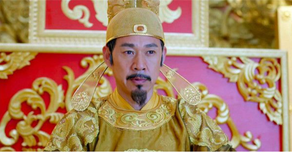 Ly The Dan hon 30 tuoi lai sung ai 1 phu nu 50 tuoi?