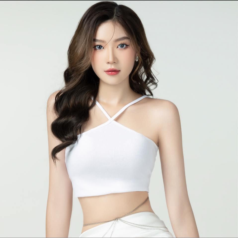 Nguoi dep Ha thanh 18 tuoi gay sot Miss World Vietnam 2023-Hinh-3