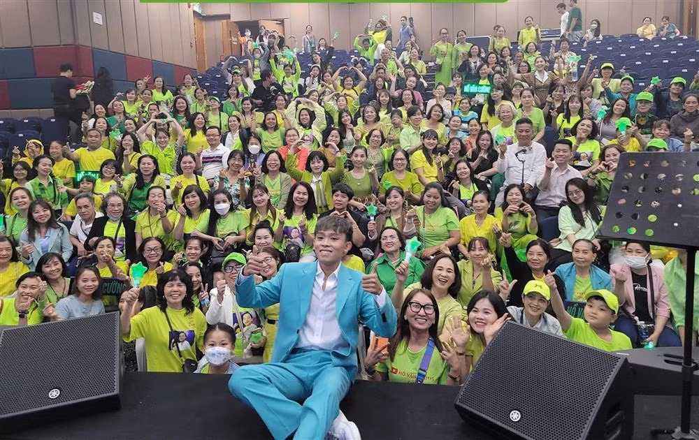 Cuoc song tran ngap tien, vang cua Ho Van Cuong sau khi o rieng-Hinh-2