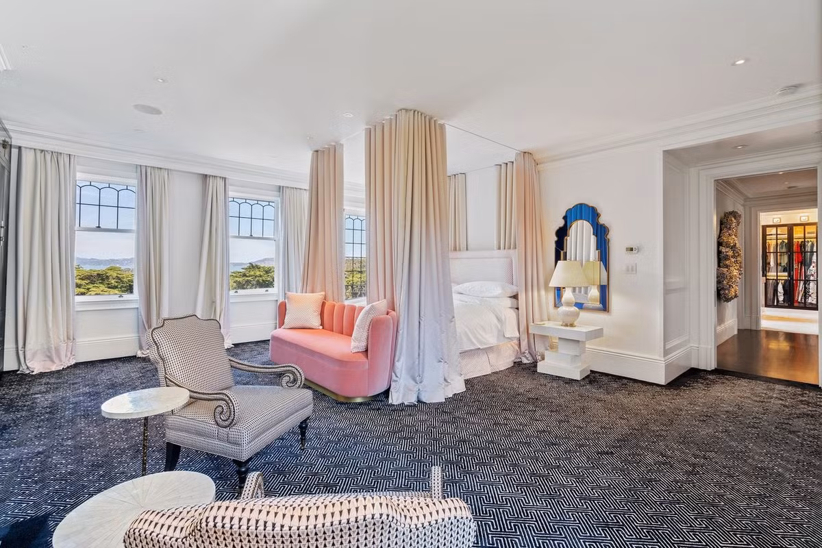 Ben trong can dinh thu 106 tuoi tri gia 36 trieu USD-Hinh-5