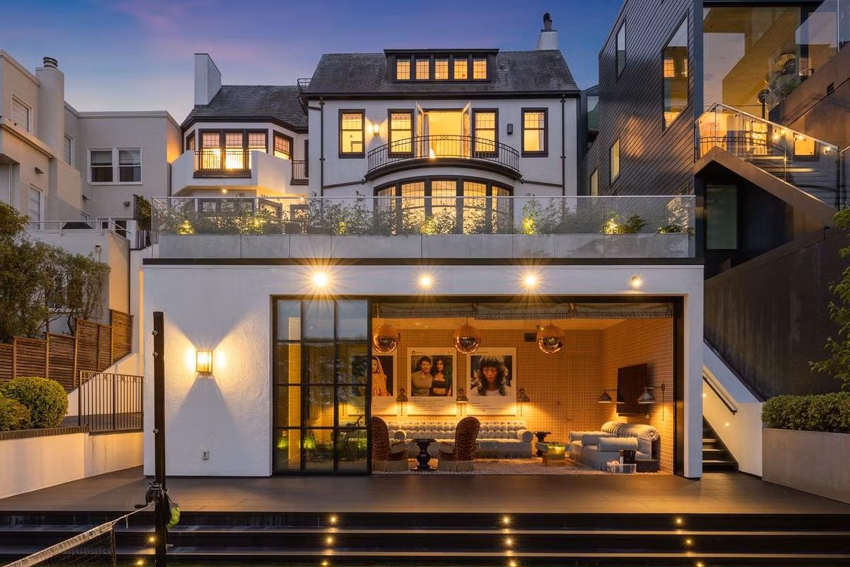 Ben trong can dinh thu 106 tuoi tri gia 36 trieu USD