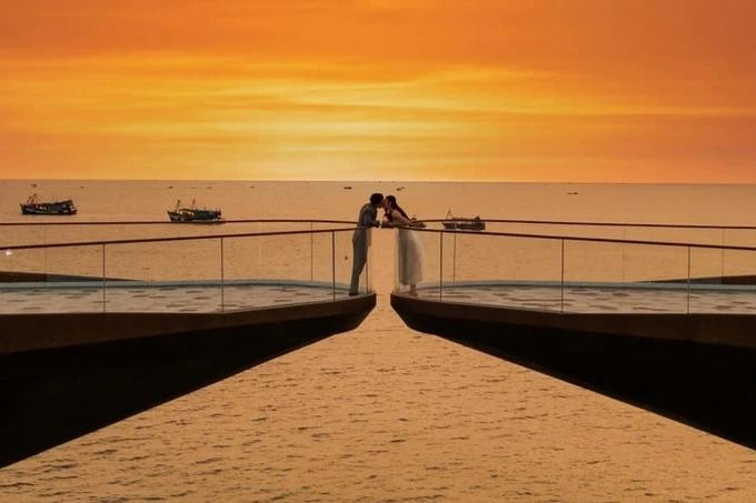 Mỹ nhân Việt được cầu hôn: Hà Hồ nức nở, Nhã Phương ngơ ngác - Hình 8 My nhan Viet duoc cau hon: Ha Ho nuc no, Nha Phuong ngo ngac-Hinh-8