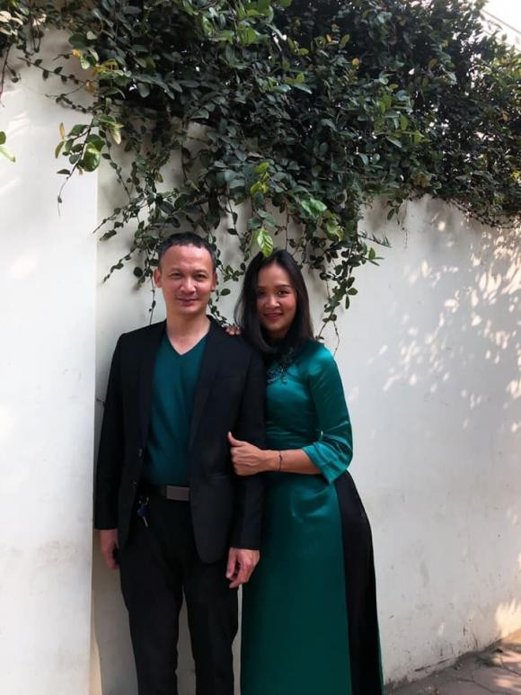 Cuộc sống của Hoa hậu Trần Bảo Ngọc sau 23 năm đăng quang - Hình 3 Cuoc song cua Hoa hau Tran Bao Ngoc sau 23 nam dang quang-Hinh-3