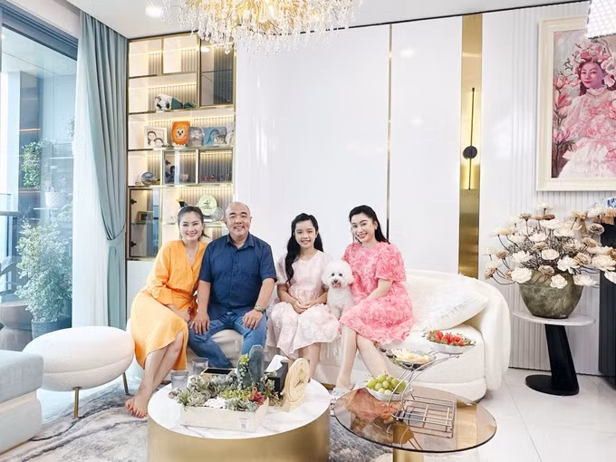 MC Anh Tho he lo ly do o an, khong gian song sang chanh