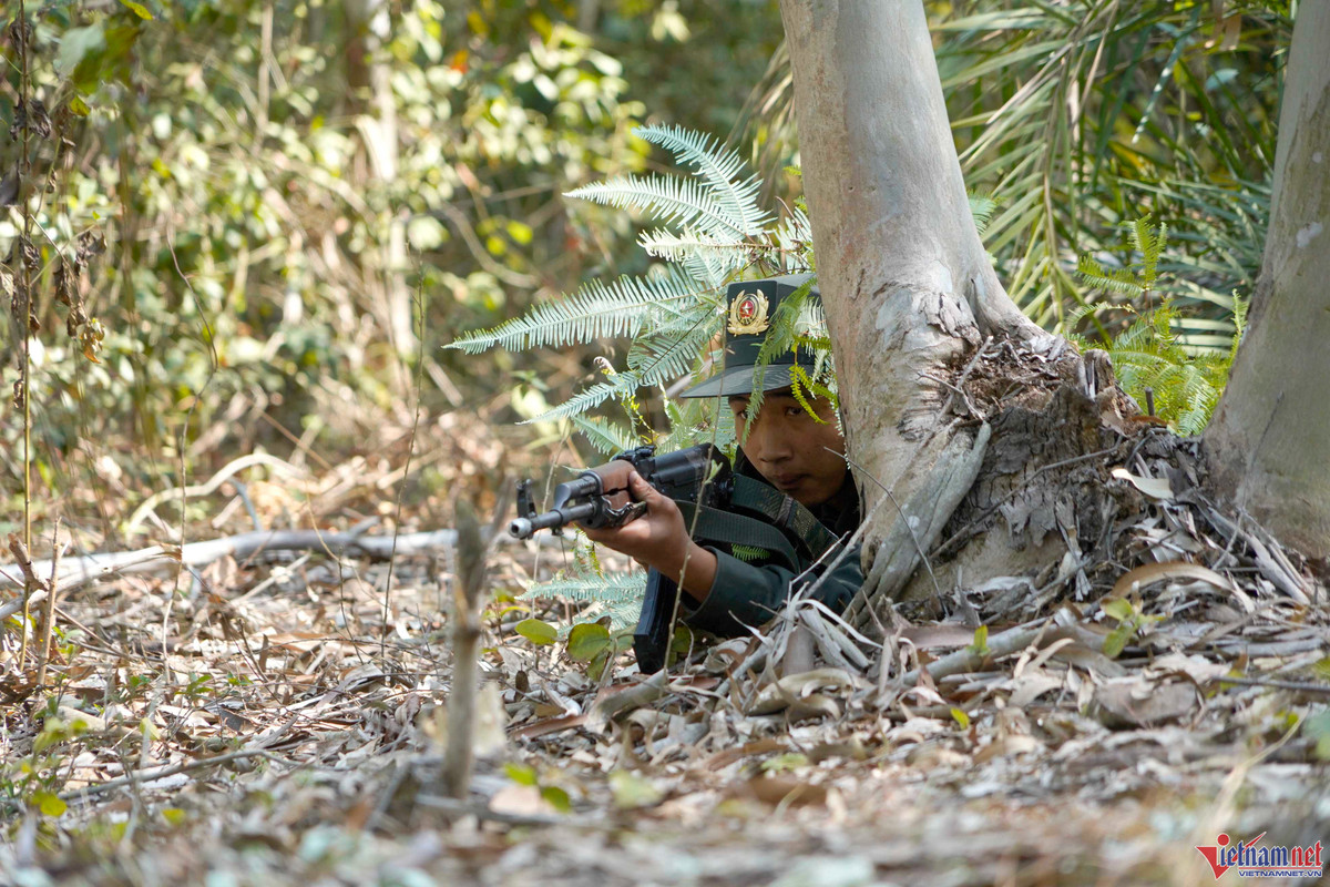 Hàng chục điểm phục kích khác cũng đã hành động không để đối tượng nào chạy thoát