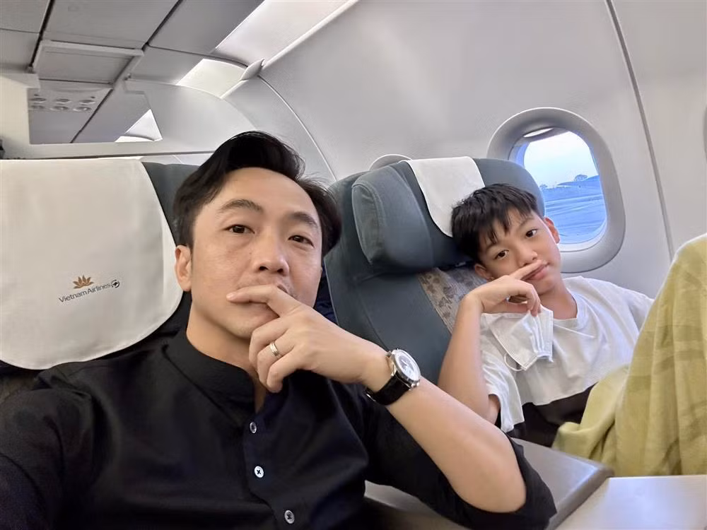 Một số hình ảnh cũ Subeo bên ông bố doanh nhân.