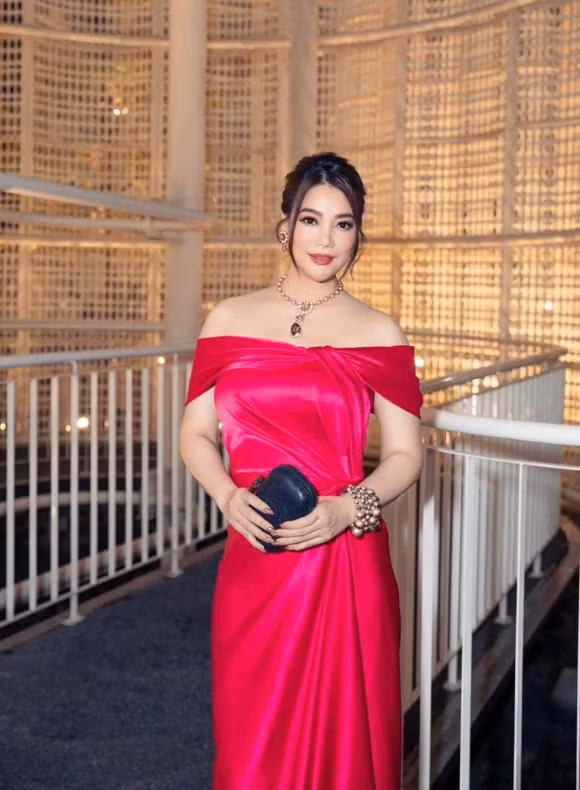 Truong Ngoc Anh khang dinh dang hanh phuc, nhung khong dat nang chuyen dam cuoi-Hinh-3