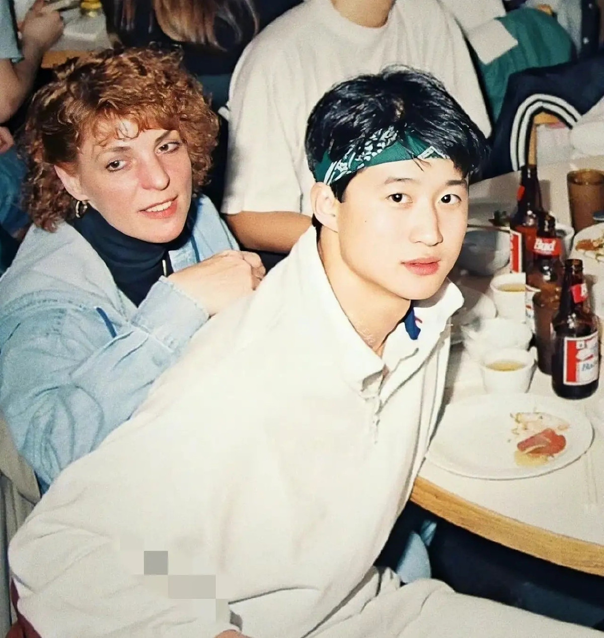 Ngoai hinh thoi tre cua Ngo Kinh gay sot mang xa hoi-Hinh-2