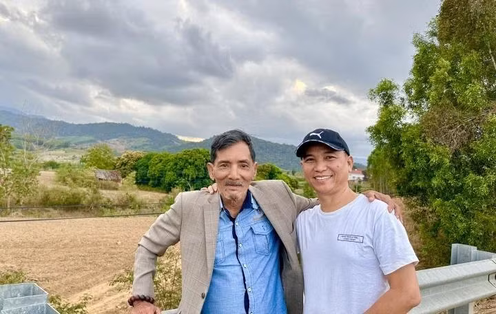 Nhac si To Hieu tiet lo thu lao di hat dam cuoi cua Thuong Tin