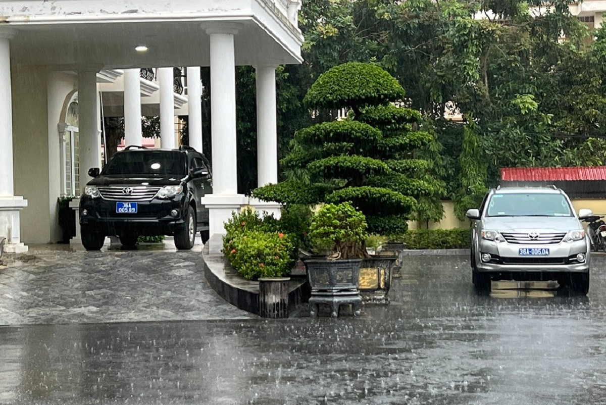 Bắt một bí thư huyện ủy ở Thanh Hóa - Hình 2 Bat mot bi thu huyen uy o Thanh Hoa-Hinh-2