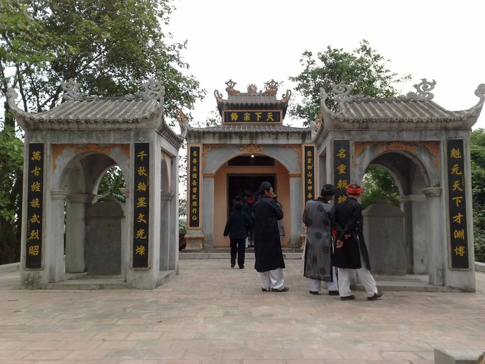 Trạng nguyên Nguyễn Quốc Trinh giữ kỷ lục đáng tự hào nào? Trang nguyen Nguyen Quoc Trinh giu ky luc dang tu hao nao?