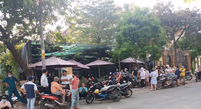 Hieu truong truong Tieu hoc Tran Thi Buoi phan hoi ve thuc an ban tru 'ngheo nan'-Hinh-2