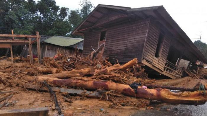 Tim thay 2 thi the 1 nam, 1 nu trong vu sat lo nui o Huong Hoa