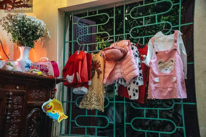 Bà ngoại bé gái bị bạo hành lần đầu trải lòng về cuộc đời của con - Hình 5 Ba ngoai be gai bi bao hanh lan dau trai long ve cuoc doi cua con-Hinh-5