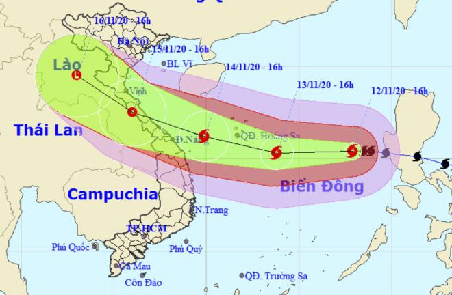 Bao so 13 giat cap 15, cach quan dao Hoang Sa 640km