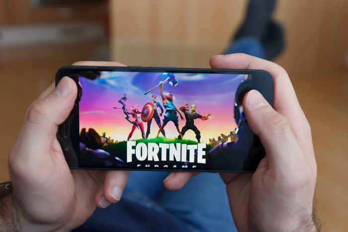 Tua game dinh dam Fortnite co the quay tro lai iPhone day bat ngo-Hinh-4
