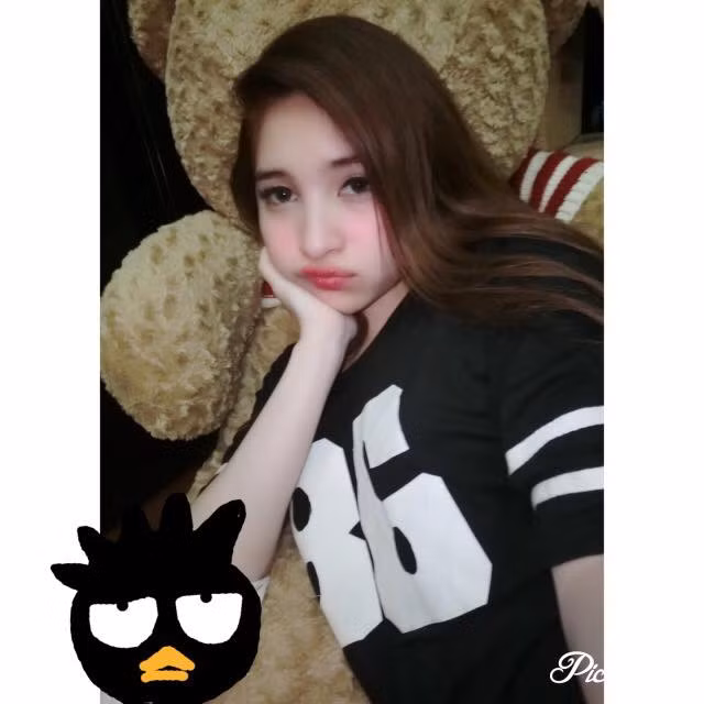 Diệu Linh có khuôn mặt, dáng người chẳng hề thua kém các hot girl hay người mẫu nghiệp dư.