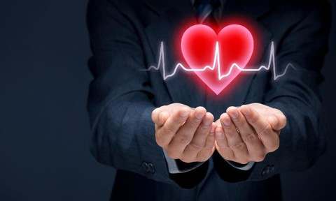 Điều kiện báo động: Việc tạo mảng xơ vữa động mạch cuối cùng có thể dẫn đến đau tim hoặc các bệnh về tim theo truyền thống chỉ được điều trị bằng cách thực hiện các phẫu thuật bắc cầu được gọi là nong mạch vành. Tuy nhiên, qua nhiều năm, câu chuyện đã thay đổi và các chuyên gia hiện đang đề xuất liệu pháp giải độc và các cách tự nhiên để chống lại cũng như đẩy lùi bệnh tim và ngăn ngừa các cơn đau tim.