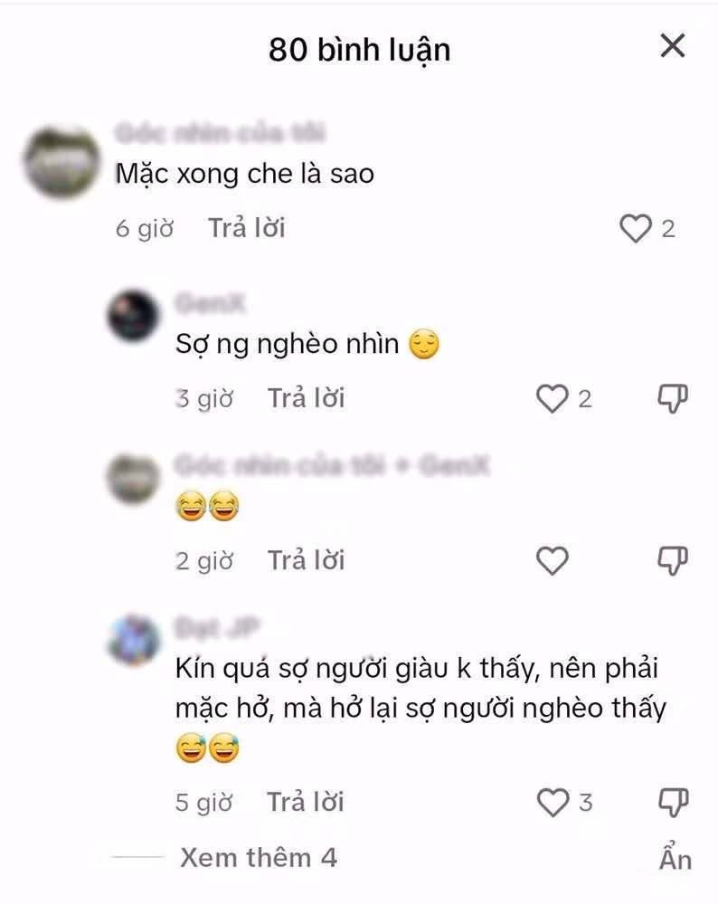 Nhiều fan tranh luận việc nữ nghệ sĩ mặc hở xong phải liên tục lấy tay chỉnh sửa váy áo. Thông thường để trở nên nổi bật trên thảm đỏ, nhiều người đẹp thường ưu ái các kiểu váy áo có phần trên cơi mở, trước Jun Vũ, cũng có nhiều mỹ nhân showbiz gặp sự cố với trang phục có cổ rộng mênh mông, tăng nhiều điểm quyến rũ nhưng cũng cực kỳ vất vả khi xuất hiện giữa chốn đông người.