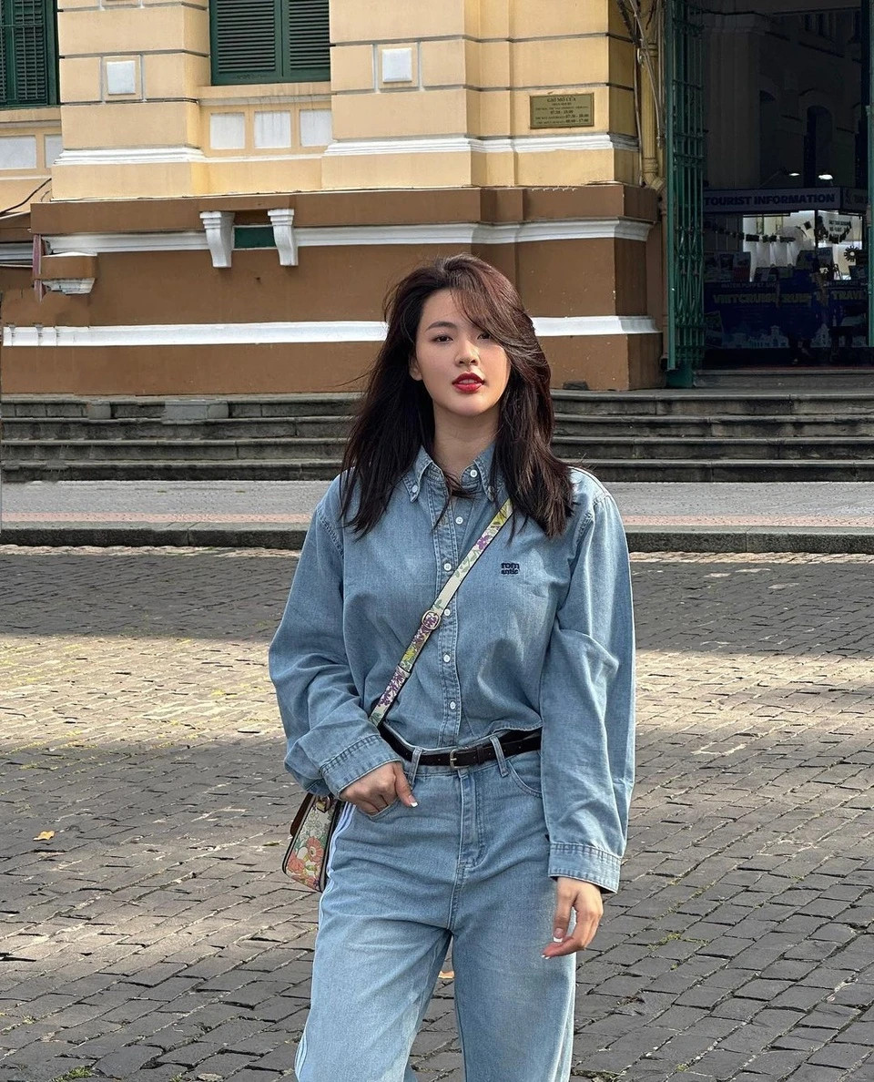 Nhận nhiều lời khen ngợi về nhan sắc, Minh Trang được khán giả ưu ái khi gọi cô là Baifern phiên bản Việt Nam. Nữ diễn viên không cố định phong cách ăn mặc. Từ dịu dàng, sang trọng cho tới cá tính, quyến rũ Minh Trang đều tự tin thể hiện.