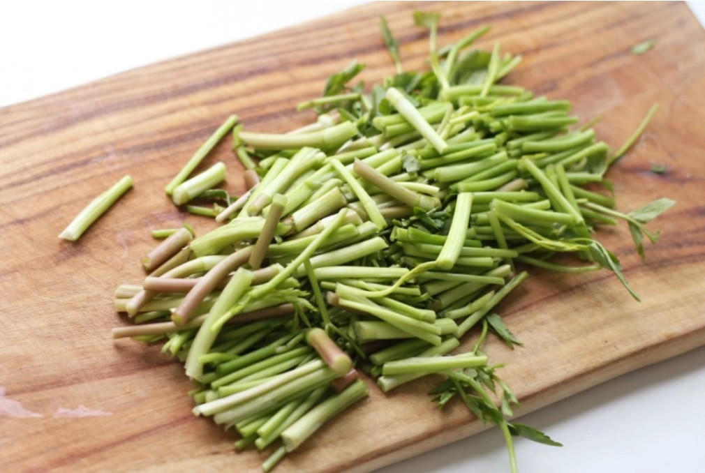 Loai rau quen thuoc bi ton du luong thuoc tru sau nhieu nhat-Hinh-3