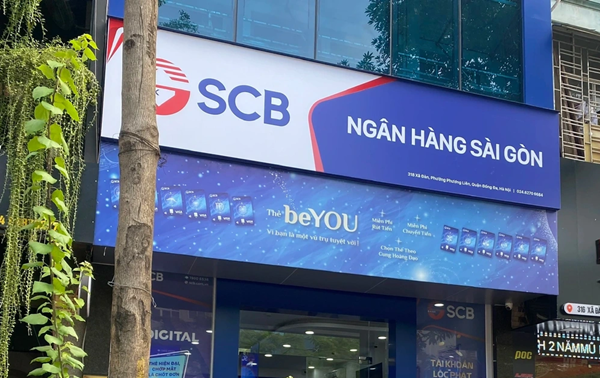Dong cua hang loat phong giao dich, SCB lai moi thau go bien quang cao