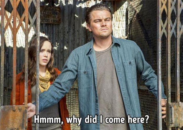 5. Ngay khi vừa bước vào 1 căn phòng, chúng ta thường quên mình định làm gì. Điều này có lý do cả đấy!. Theo các nhà tâm lý học thì việc đi qua cửa sẽ kích thích hiện tượng "hiệu ứng cánh cửa". Hiệu ứng này được hiểu rằng: "Sau khi chúng ta đi qua cánh cửa để bước vào một căn phòng, chúng ta sẽ hoàn toàn không hiểu mình đang làm gì ở đó." Hiện tại, vẫn chưa có giải thích cụ thể cho hiện tượng này. Nhưng các nhà tâm lý học tin, việc đi qua cửa và bước vào một phòng sẽ tạo ra một "chướng ngại vật" về tinh thần trong não.