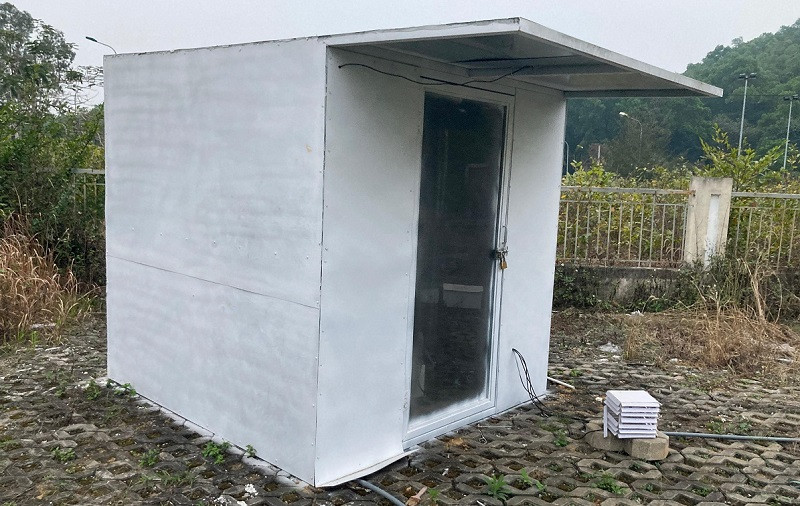 TS. Nguyen Quoc Hung: Thanh cong voi son buc xa lam mat be mat ngoai troi