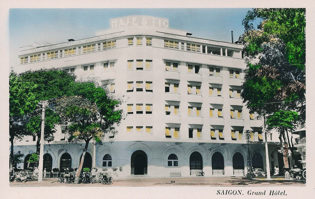 Đến năm 2007, khách sạn Majestic được Tổng cục Du lịch công nhận đạt chuẩn 5 sao. Majestic cũng là khách sạn 5 sao đầu tiên do người Việt tự đầu tư, quản lý, điều hành.