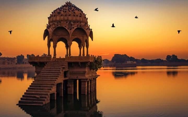 Ấn Độ có 119 tỷ phú năm 2018, tăng 19% so với năm ngoái. Tỷ phú Mukesh Ambani hiện là người giàu nhất Ấn Độ, sở hữu khối tài sản trị giá 44,4 tỷ USD. (Ảnh: Shutterstock)