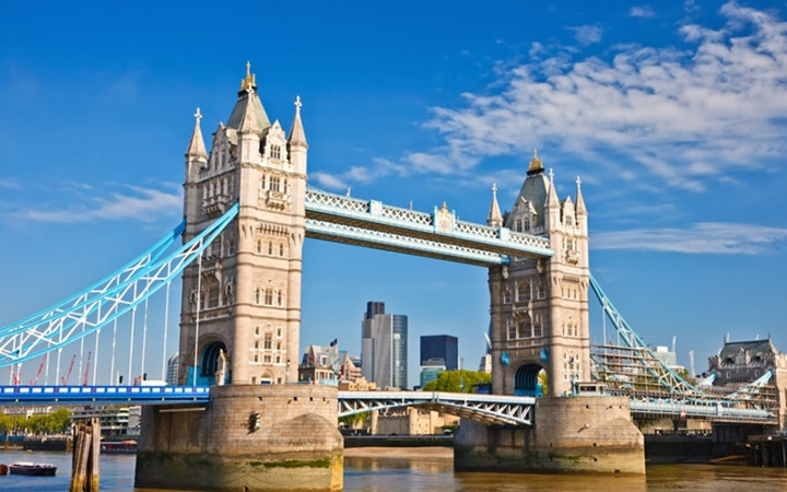 Anh có 54 tỷ phú năm 2018, giảm 2% so với năm ngoái. (Ảnh: Shutterstock)