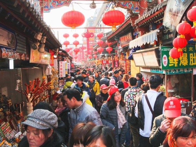 Trung Quốc có 373 tỷ phú, đứng vị trí thứ hai, tăng 5% so với năm ngoái. (Ảnh: Shutterstock)