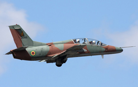 Máy bay huấn luyện chiến đấu JL-8 của Trung Quốc được nhiều nước mua.