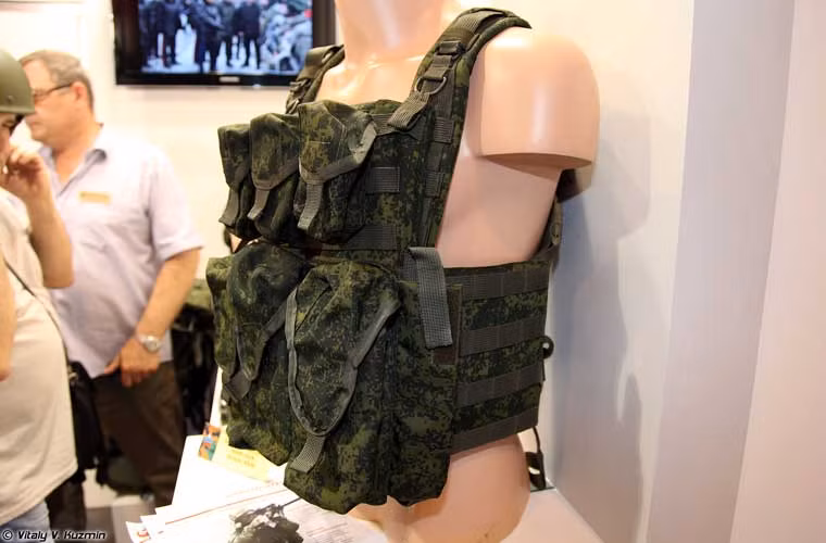 Áo giáp chống đạn cho lính bộ binh 6B46.