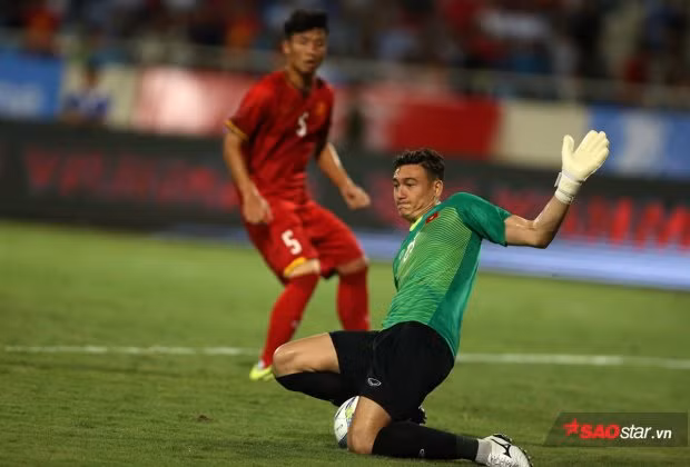 Dung hoi vi sao loai Dang Van Lam, chon Bui Tien Dung!-Hinh-2