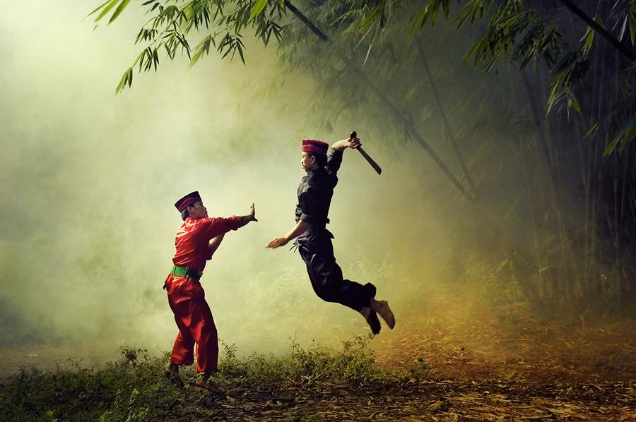  Pencak Silat là một môn võ đặc trưng của Đông Nam Á. Môn võ này có lịch sử lâu đời ở các nước Indonesia, Malaysia và Philippines, nhưng vùng đất phát tích của nó thì vẫn chưa được xác định. Ảnh: Pinterest.
