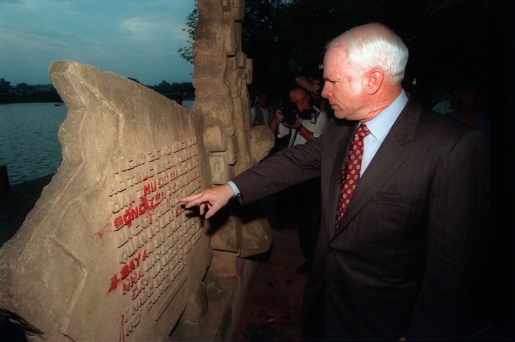 Trong vai trò một chính khách, ông đã nhiều lần quay lại Việt Nam để vận động cho các hoạt động nhân đạo như rà phá vật liệu nổ còn sót lại, tìm kiếm người mất tích, hỗ trợ những người bị khuyết tật, tẩy độc tại các khu vực bị nhiễm dioxin do hậu quả chiến tranh…