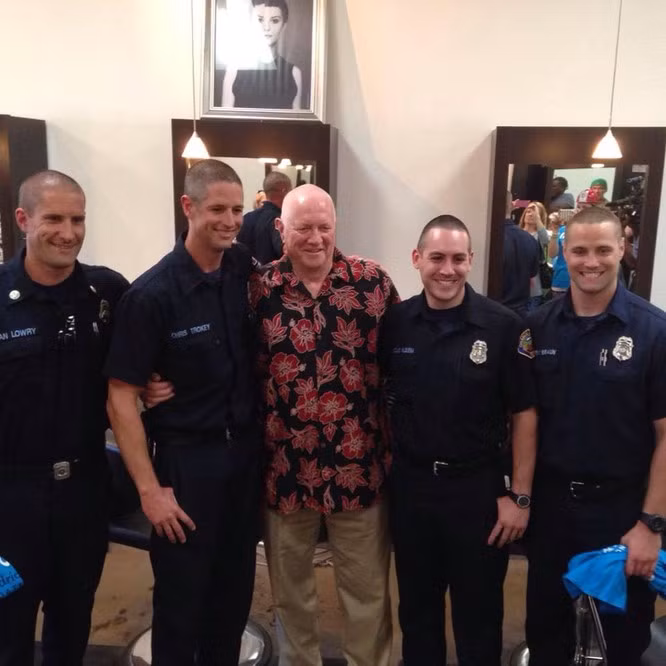 Một nhân viên y tế tên Chris Trokey, đã giải cứu một người đàn ông khỏi chiếc xe bốc cháy gặp tai nạn. Hóa ra người lái xe cũng chính là vị bác sĩ đã cứu Chris khi anh ta còn là một đứa trẻ sinh non, trên bờ vực của cái chết.