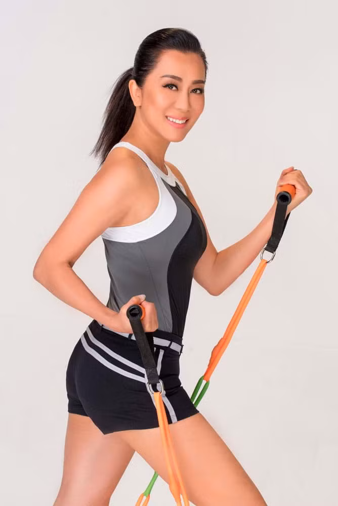 Nhung my nhan U50 so huu voc dang 0% mo thua cua showbiz Viet