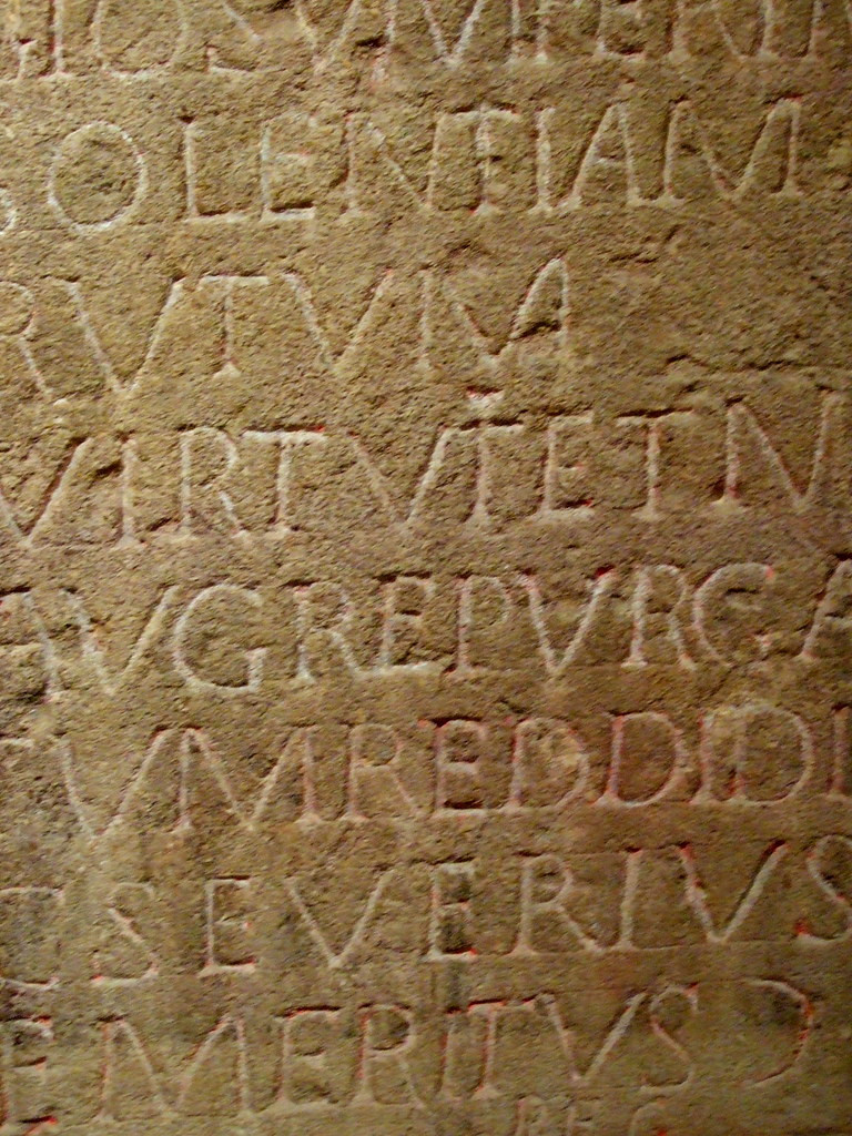 Sự bành trướng của đế chế La Mã đã làm lan truyền hệ chữ cái Latinh, là hệ thống chữ viết chủ đạo của phương Tây và được sử dụng rộng rãi nhất trên thế giới ngày nay.
