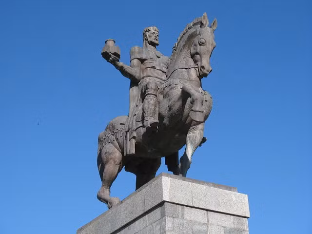 Chiến thắng vinh quang này đi vào lịch sử Gruzia như là một "chiến thắng kỳ diệu" nhất, đã giúp người Gruzia chiếm lại Tbilisi và sau đó trở thành một cường quốc quân sự lớn trong khu vực.