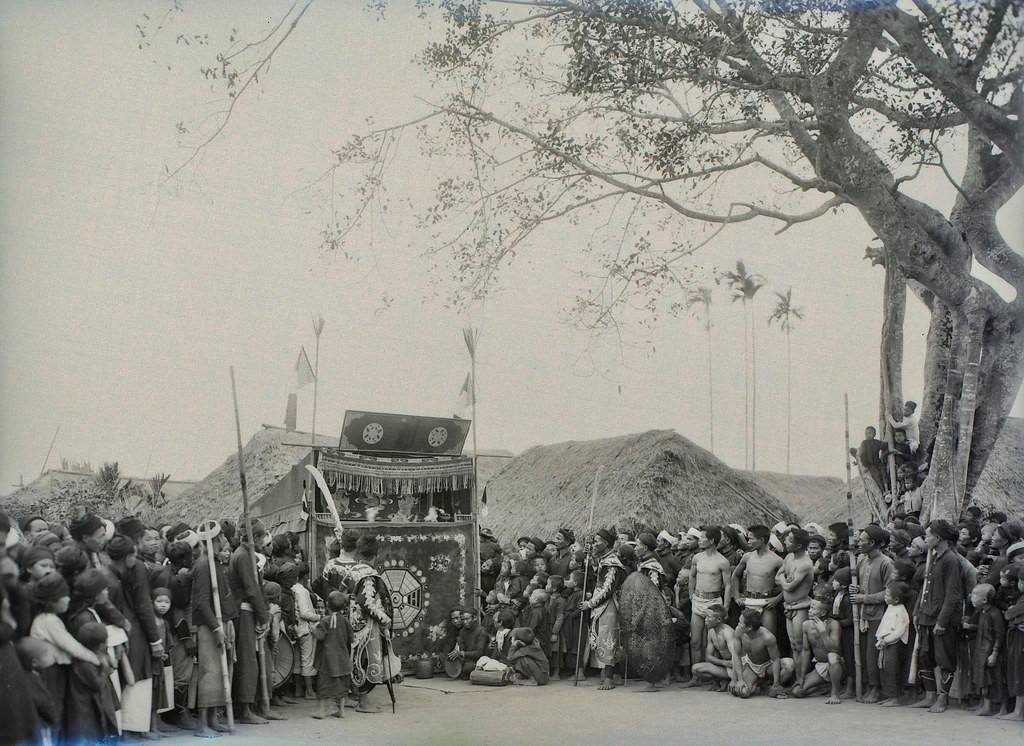 Hinh doc ve le hoi lang o Nam Dinh nam 1928