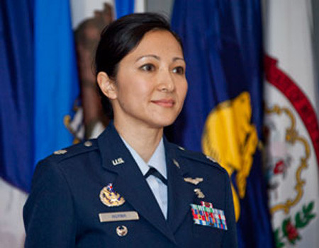 Mylene Trần Huỳnh - nữ đại tá Không quân Mỹ.