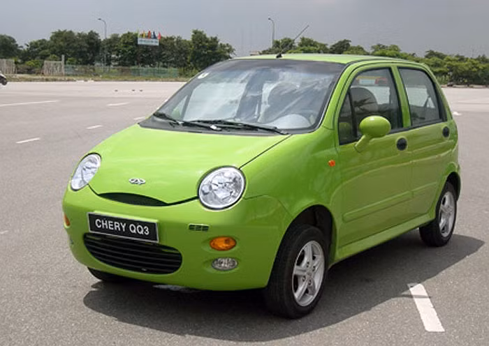 Giống Riich M1, Chery QQ3 dường như đã bị khai tử sau một thời gian dài ế ẩm. Dòng xe này cũng gặp vấn đề liên quan tới thiết kế và nguồn gốc dù có giá rẻ.