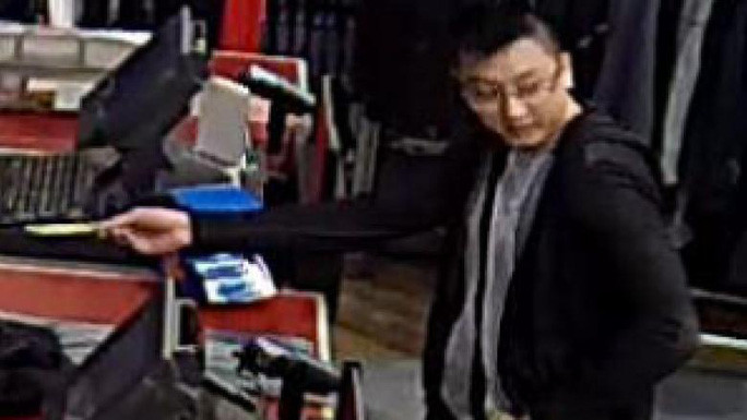 Xa hoi den goc Viet nhan toi ngo sat va bi ket an 12 nam tu