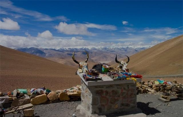 Khong quan tai, khong than khoc: Cach mai tang nguoi chet la-Hinh-3