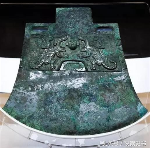 Đem đồ cổ bán đồng nát, ông lão phá kỷ lục thế giới - Hình 3 Dem do co ban dong nat, ong lao pha ky luc the gioi-Hinh-3