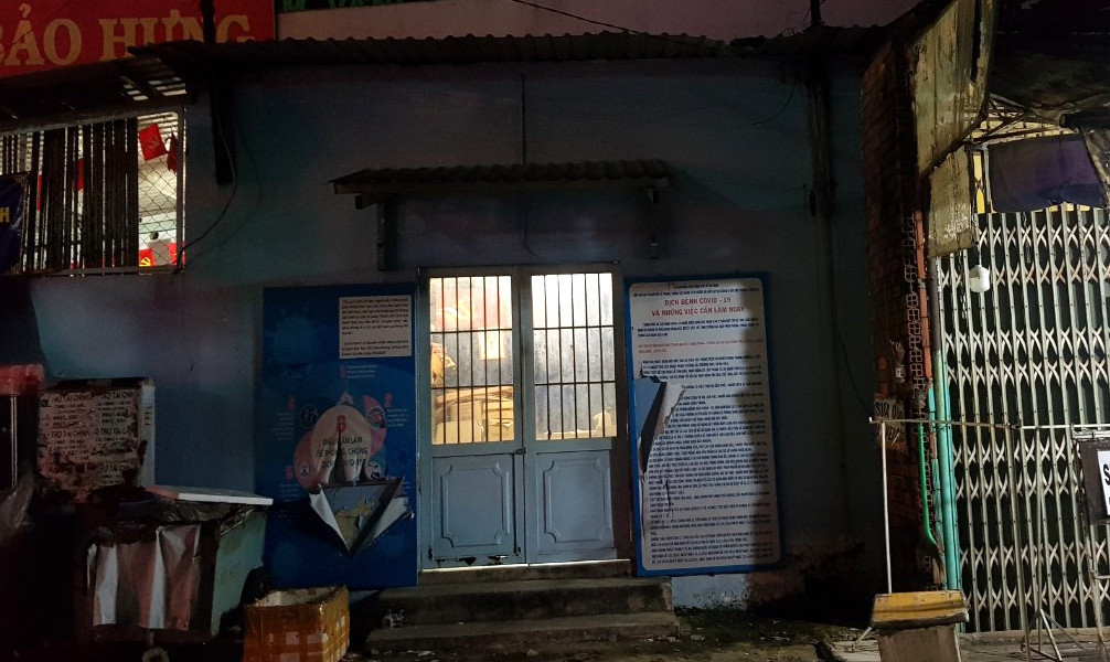 Khoi to nguoi an chan tien ho tro dan dot dich Covid-19