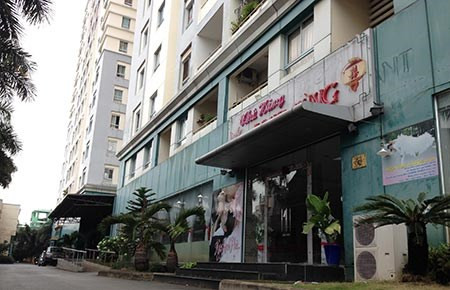 Khu thương mại cho thuê này vốn dĩ là nhà sinh hoạt cộng đồng của chung cư 584. Ảnh: MP.