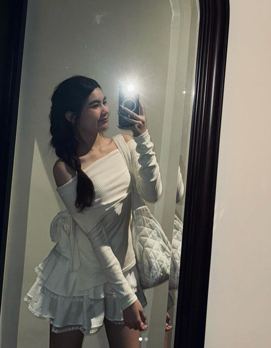 Thiết kế bèo nhún tông trắng mà không hề "sến sẩm".